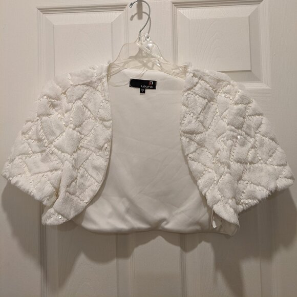 Wedding Shawl - Picture 1 of 3